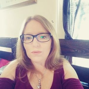 Meet your Posher, Jacquelyn